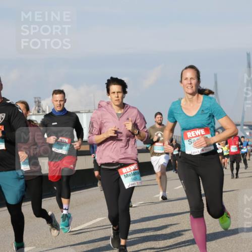 03.10.2025 - Köhlbrandbrückenlauf Jannik Wohlers http://msf.ph/oto/9075192 03.10.2025 09:51:25 Position 3 2761, 3188, 1424 meine-sportfotos.de