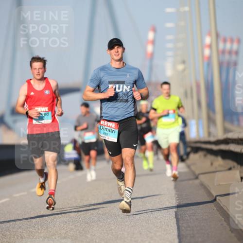 03.10.2025 - Köhlbrandbrückenlauf Jannik Wohlers http://msf.ph/oto/9075308 03.10.2025 09:41:47 Position 3 1268, 2024, 12, 2831 meine-sportfotos.de