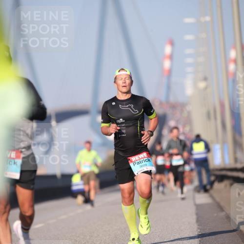 03.10.2025 - Köhlbrandbrückenlauf Jannik Wohlers http://msf.ph/oto/9075606 03.10.2025 09:41:59 Position 3 3609 meine-sportfotos.de