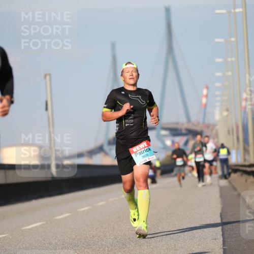 03.10.2025 - Köhlbrandbrückenlauf Jannik Wohlers http://msf.ph/oto/9075689 03.10.2025 09:42:02 Position 3 3609 meine-sportfotos.de