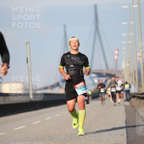 03.10.2025 - Köhlbrandbrückenlauf Jannik Wohlers http://msf.ph/oto/9075690 03.10.2025 09:42:02 Position 3 3609 meine-sportfotos.de