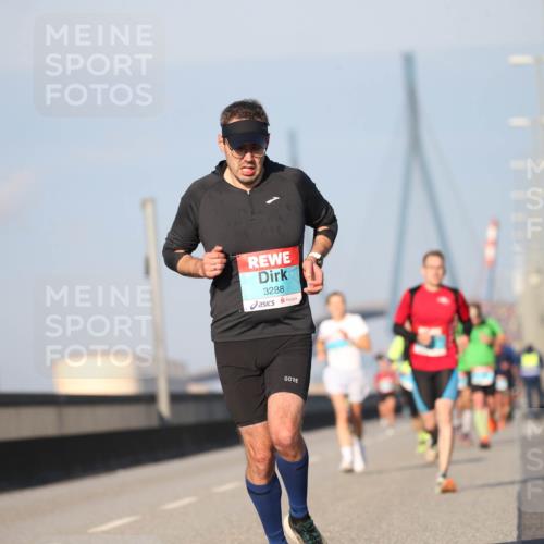 03.10.2025 - Köhlbrandbrückenlauf Jannik Wohlers http://msf.ph/oto/9075817 03.10.2025 09:42:24 Position 3 3288 meine-sportfotos.de