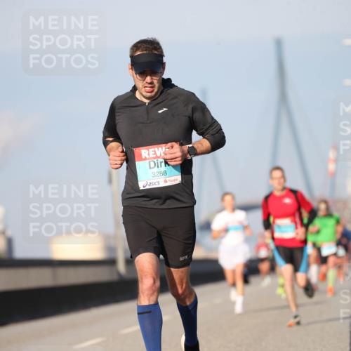 03.10.2025 - Köhlbrandbrückenlauf Jannik Wohlers http://msf.ph/oto/9075835 03.10.2025 09:42:25 Position 3 3288 meine-sportfotos.de