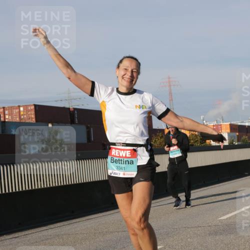 03.10.2025 - Köhlbrandbrückenlauf Jannik Wohlers http://msf.ph/oto/9075876 03.10.2025 09:51:40 Position 3 3341 meine-sportfotos.de