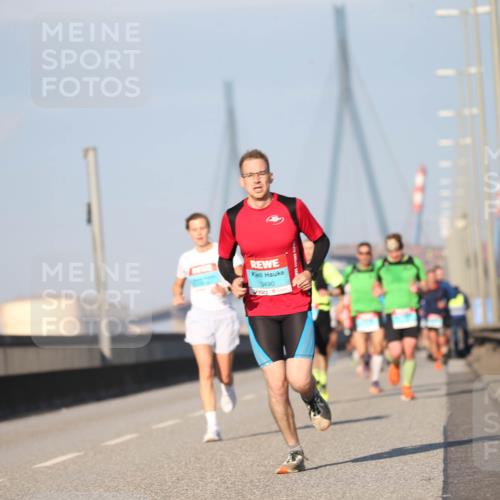 03.10.2025 - Köhlbrandbrückenlauf Jannik Wohlers http://msf.ph/oto/9075883 03.10.2025 09:42:27 Position 3 3490 meine-sportfotos.de