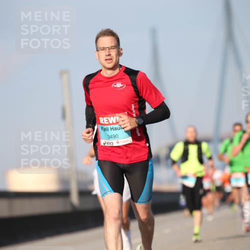03.10.2025 - Köhlbrandbrückenlauf Jannik Wohlers http://msf.ph/oto/9075893 03.10.2025 09:42:28 Position 3 3490 meine-sportfotos.de