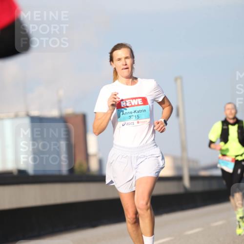 03.10.2025 - Köhlbrandbrückenlauf Jannik Wohlers http://msf.ph/oto/9075955 03.10.2025 09:42:31 Position 3 3715 meine-sportfotos.de