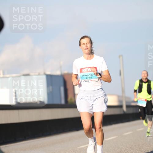 03.10.2025 - Köhlbrandbrückenlauf Jannik Wohlers http://msf.ph/oto/9075976 03.10.2025 09:42:31 Position 3 3715 meine-sportfotos.de