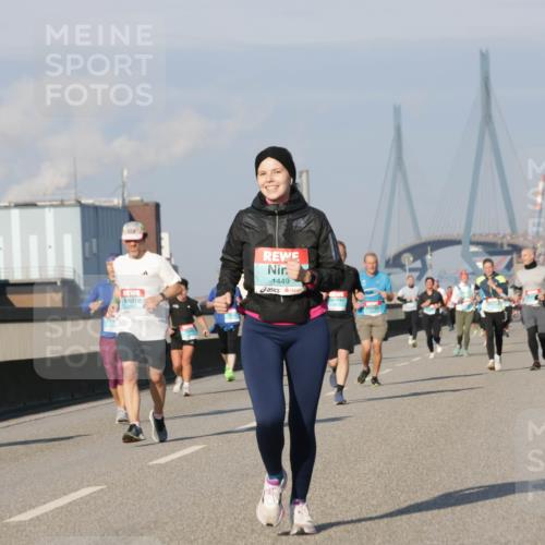 03.10.2025 - Köhlbrandbrückenlauf Jannik Wohlers http://msf.ph/oto/9076055 03.10.2025 09:51:44 Position 3 1449 meine-sportfotos.de