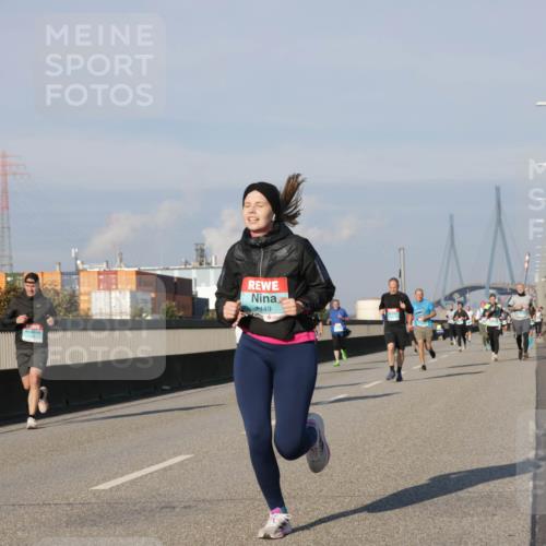 03.10.2025 - Köhlbrandbrückenlauf Jannik Wohlers http://msf.ph/oto/9076166 03.10.2025 09:51:46 Position 3 449 meine-sportfotos.de