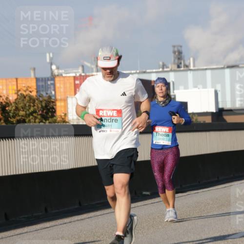 03.10.2025 - Köhlbrandbrückenlauf Jannik Wohlers http://msf.ph/oto/9076203 03.10.2025 09:51:48 Position 3 8481, 3492 meine-sportfotos.de