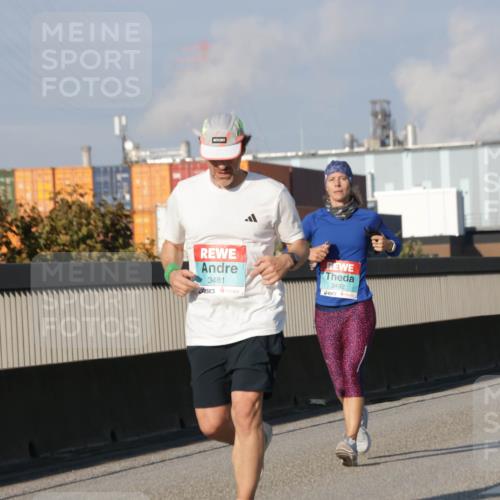 03.10.2025 - Köhlbrandbrückenlauf Jannik Wohlers http://msf.ph/oto/9076216 03.10.2025 09:51:48 Position 3 3481, 3492 meine-sportfotos.de