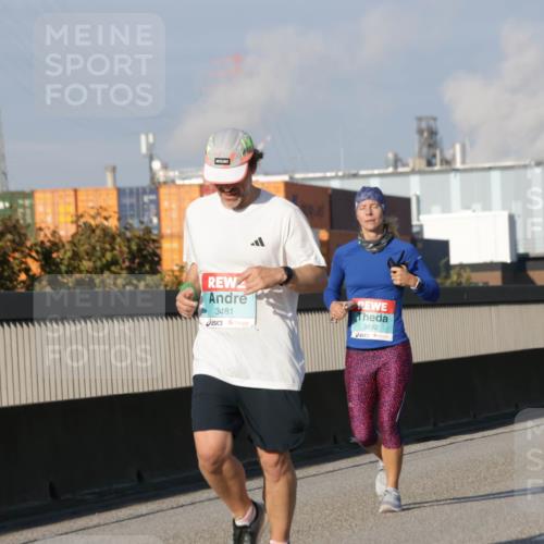 03.10.2025 - Köhlbrandbrückenlauf Jannik Wohlers http://msf.ph/oto/9076221 03.10.2025 09:51:48 Position 3 3481, 3492 meine-sportfotos.de