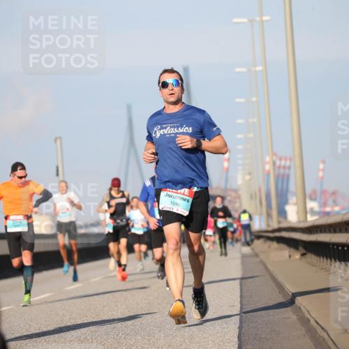 03.10.2025 - Köhlbrandbrückenlauf Jannik Wohlers http://msf.ph/oto/9076279 03.10.2025 09:42:49 Position 3 1040 meine-sportfotos.de