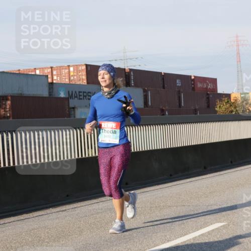 03.10.2025 - Köhlbrandbrückenlauf Jannik Wohlers http://msf.ph/oto/9076345 03.10.2025 09:51:52 Position 3 7741, 3492 meine-sportfotos.de