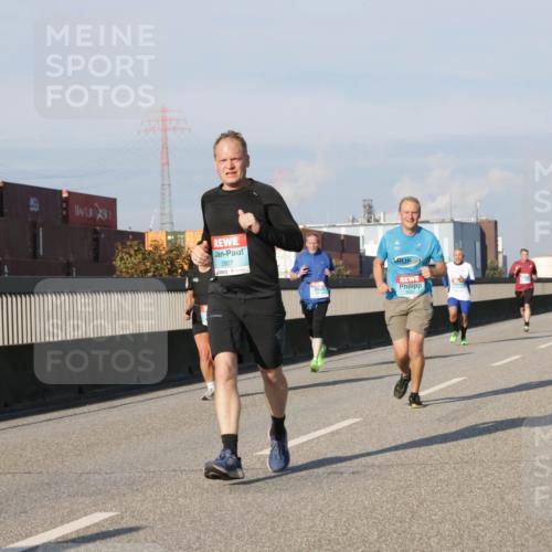 03.10.2025 - Köhlbrandbrückenlauf Jannik Wohlers http://msf.ph/oto/9076402 03.10.2025 09:51:54 Position 3 7741, 2807 meine-sportfotos.de