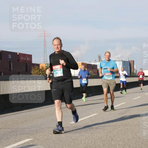 03.10.2025 - Köhlbrandbrückenlauf Jannik Wohlers http://msf.ph/oto/9076415 03.10.2025 09:51:54 Position 3 2807, 715 meine-sportfotos.de
