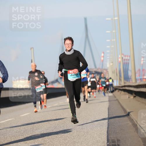 03.10.2025 - Köhlbrandbrückenlauf Jannik Wohlers http://msf.ph/oto/9076490 03.10.2025 09:42:59 Position 3 3083 meine-sportfotos.de