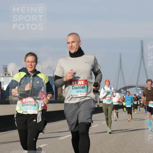 03.10.2025 - Köhlbrandbrückenlauf Jannik Wohlers http://msf.ph/oto/9076514 03.10.2025 09:51:57 Position 3 1377, 1378 meine-sportfotos.de