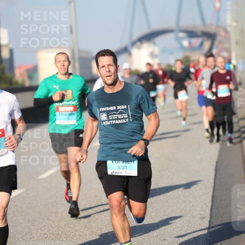 03.10.2025 - Köhlbrandbrückenlauf Jannik Wohlers http://msf.ph/oto/9076542 03.10.2025 09:43:15 Position 3 1036, 2024, 1860, 3223 meine-sportfotos.de