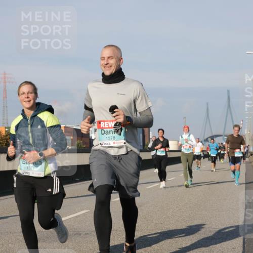 03.10.2025 - Köhlbrandbrückenlauf Jannik Wohlers http://msf.ph/oto/9076580 03.10.2025 09:51:58 Position 3 1377, 1378 meine-sportfotos.de