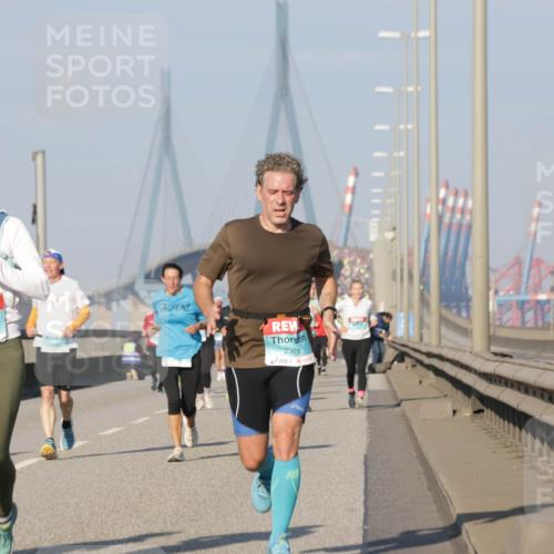 03.10.2025 - Köhlbrandbrückenlauf Jannik Wohlers http://msf.ph/oto/9076619 03.10.2025 09:52:00 Position 3 1730, 2903 meine-sportfotos.de