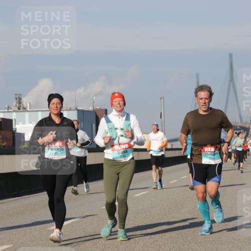 03.10.2025 - Köhlbrandbrückenlauf Jannik Wohlers http://msf.ph/oto/9076667 03.10.2025 09:52:01 Position 3 3603, 1496, 1730, 2903 meine-sportfotos.de