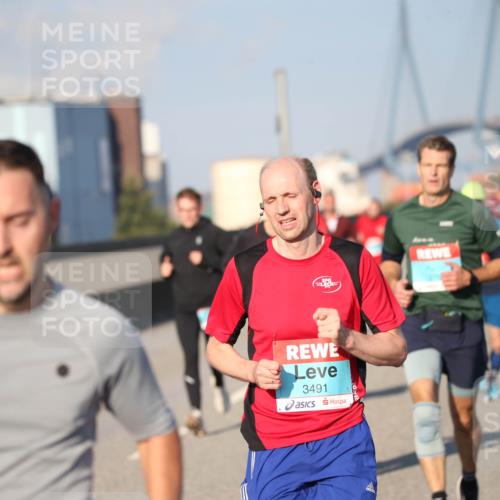 03.10.2025 - Köhlbrandbrückenlauf Jannik Wohlers http://msf.ph/oto/9076676 03.10.2025 09:43:23 Position 3 3491 meine-sportfotos.de