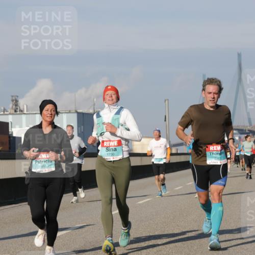 03.10.2025 - Köhlbrandbrückenlauf Jannik Wohlers http://msf.ph/oto/9076688 03.10.2025 09:52:01 Position 3 1496, 1730, 2903 meine-sportfotos.de