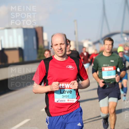 03.10.2025 - Köhlbrandbrückenlauf Jannik Wohlers http://msf.ph/oto/9076717 03.10.2025 09:43:24 Position 3 3491 meine-sportfotos.de