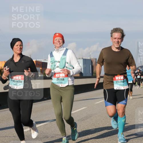 03.10.2025 - Köhlbrandbrückenlauf Jannik Wohlers http://msf.ph/oto/9076738 03.10.2025 09:52:03 Position 3 1496, 1730, 2903 meine-sportfotos.de