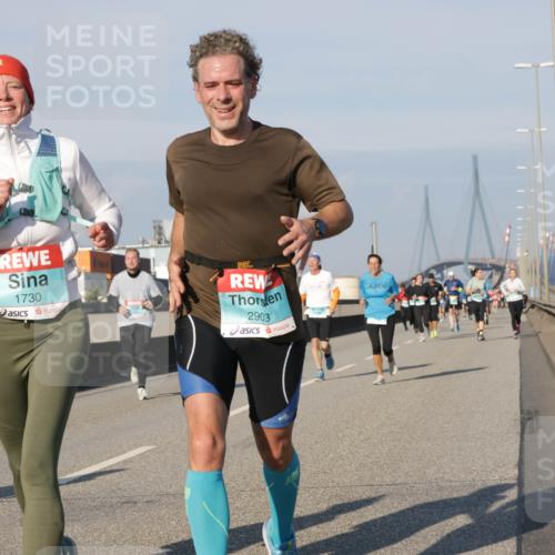 03.10.2025 - Köhlbrandbrückenlauf Jannik Wohlers http://msf.ph/oto/9076794 03.10.2025 09:52:04 Position 3 1730, 2903 meine-sportfotos.de