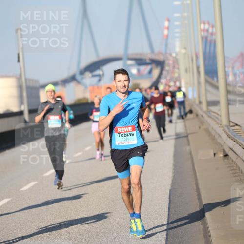 03.10.2025 - Köhlbrandbrückenlauf Jannik Wohlers http://msf.ph/oto/9076883 03.10.2025 09:43:30 Position 3 065, 1023 meine-sportfotos.de