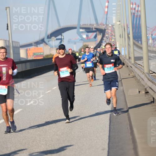 03.10.2025 - Köhlbrandbrückenlauf Jannik Wohlers http://msf.ph/oto/9077003 03.10.2025 09:43:38 Position 3  meine-sportfotos.de