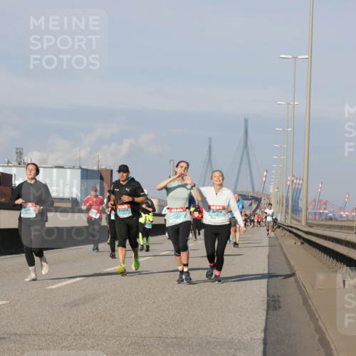 03.10.2025 - Köhlbrandbrückenlauf Jannik Wohlers http://msf.ph/oto/9077086 03.10.2025 09:52:12 Position 3  meine-sportfotos.de