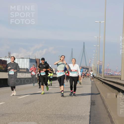 03.10.2025 - Köhlbrandbrückenlauf Jannik Wohlers http://msf.ph/oto/9077090 03.10.2025 09:52:13 Position 3  meine-sportfotos.de