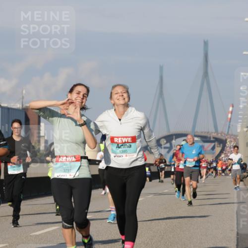 03.10.2025 - Köhlbrandbrückenlauf Jannik Wohlers http://msf.ph/oto/9077168 03.10.2025 09:52:14 Position 3 1333, 3411, 3797, 1395 meine-sportfotos.de