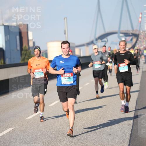 03.10.2025 - Köhlbrandbrückenlauf Jannik Wohlers http://msf.ph/oto/9077188 03.10.2025 09:43:49 Position 3 3181 meine-sportfotos.de