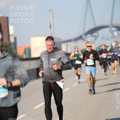 03.10.2025 - Köhlbrandbrückenlauf Jannik Wohlers http://msf.ph/oto/9077268 03.10.2025 09:43:54 Position 3 1150 meine-sportfotos.de