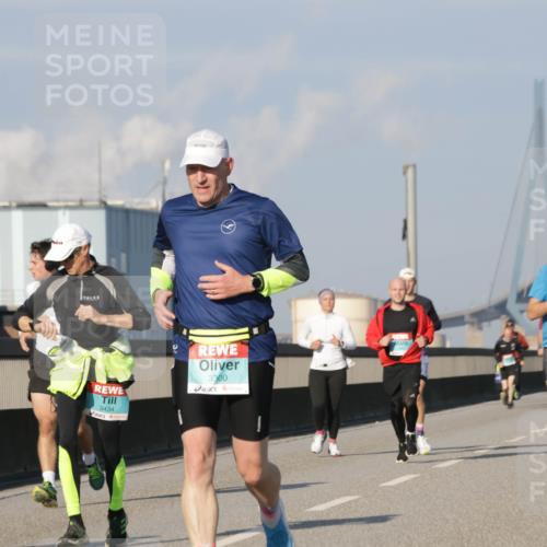 03.10.2025 - Köhlbrandbrückenlauf Jannik Wohlers http://msf.ph/oto/9077319 03.10.2025 09:52:17 Position 3 3434, 3300 meine-sportfotos.de
