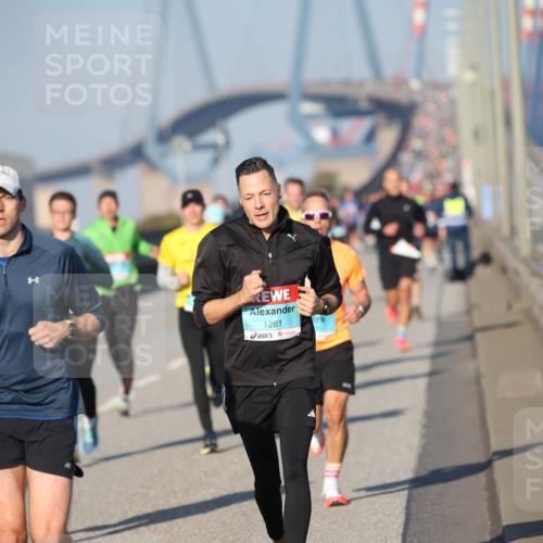 03.10.2025 - Köhlbrandbrückenlauf Jannik Wohlers http://msf.ph/oto/9077380 03.10.2025 09:44:05 Position 3 1261 meine-sportfotos.de