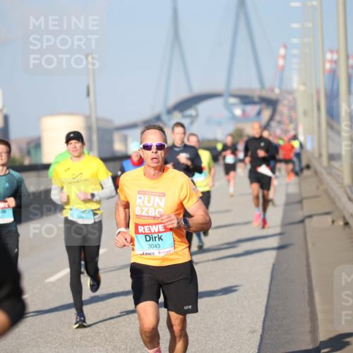 03.10.2025 - Köhlbrandbrückenlauf Jannik Wohlers http://msf.ph/oto/9077448 03.10.2025 09:44:09 Position 3 3043 meine-sportfotos.de