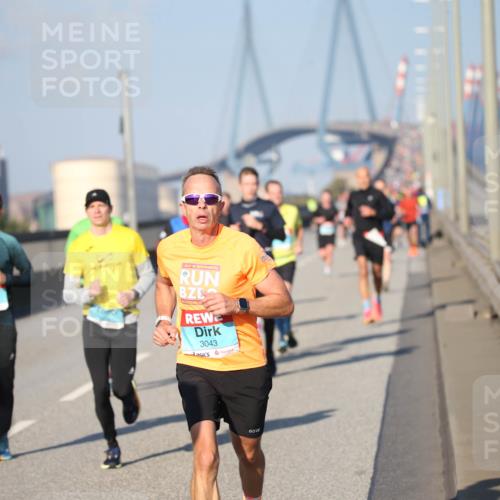 03.10.2025 - Köhlbrandbrückenlauf Jannik Wohlers http://msf.ph/oto/9077454 03.10.2025 09:44:09 Position 3 3043 meine-sportfotos.de