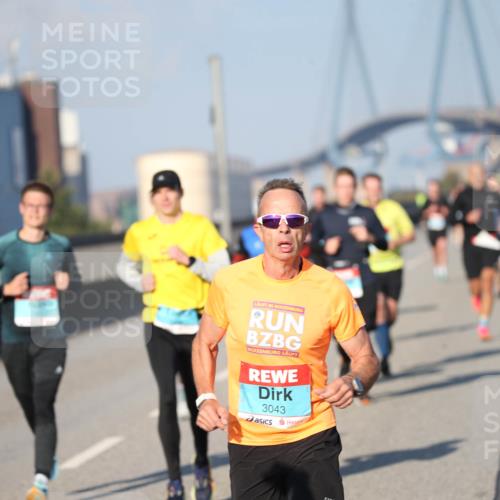 03.10.2025 - Köhlbrandbrückenlauf Jannik Wohlers http://msf.ph/oto/9077465 03.10.2025 09:44:10 Position 3 3043 meine-sportfotos.de