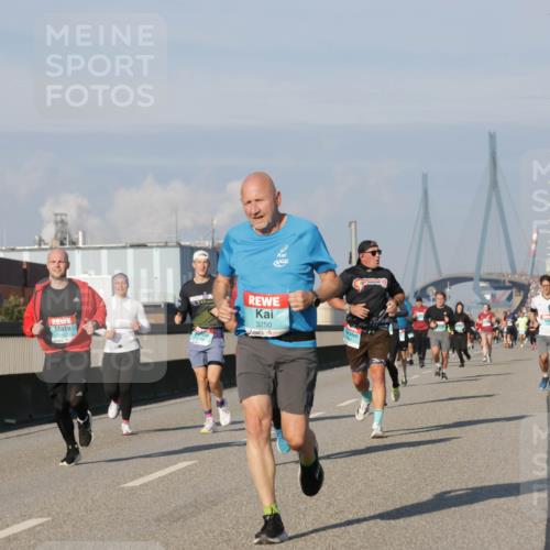 03.10.2025 - Köhlbrandbrückenlauf Jannik Wohlers http://msf.ph/oto/9077485 03.10.2025 09:52:23 Position 3 3250 meine-sportfotos.de