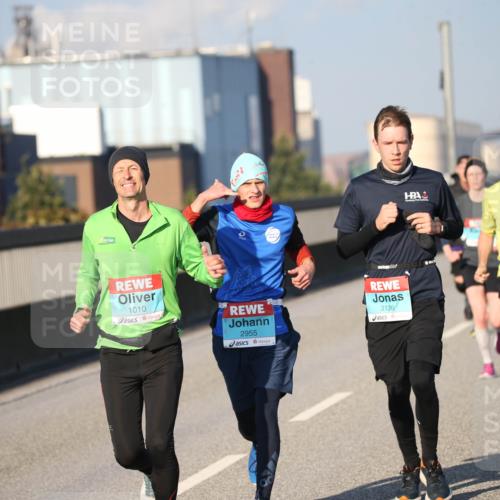 03.10.2025 - Köhlbrandbrückenlauf Jannik Wohlers http://msf.ph/oto/9077569 03.10.2025 09:44:13 Position 3 1010, 2955, 3136 meine-sportfotos.de