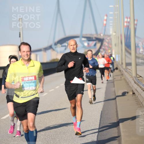03.10.2025 - Köhlbrandbrückenlauf Jannik Wohlers http://msf.ph/oto/9077595 03.10.2025 09:44:15 Position 3 1083 meine-sportfotos.de