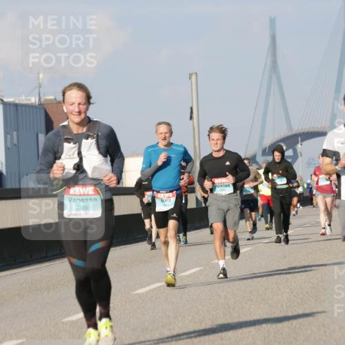 03.10.2025 - Köhlbrandbrückenlauf Jannik Wohlers http://msf.ph/oto/9077603 03.10.2025 09:52:28 Position 3 3278, 1402, 1319, 1516 meine-sportfotos.de