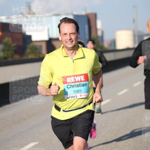 03.10.2025 - Köhlbrandbrückenlauf Jannik Wohlers http://msf.ph/oto/9077616 03.10.2025 09:44:17 Position 3 1083 meine-sportfotos.de
