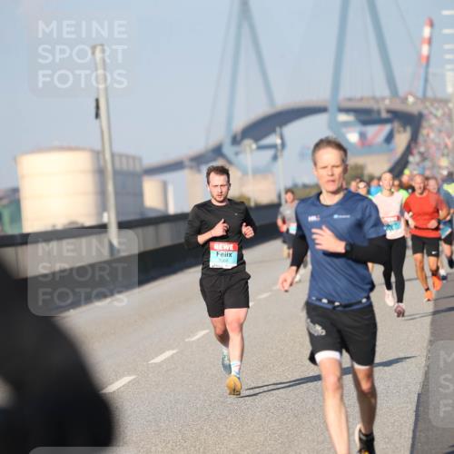 03.10.2025 - Köhlbrandbrückenlauf Jannik Wohlers http://msf.ph/oto/9077630 03.10.2025 09:44:19 Position 3 1068 meine-sportfotos.de